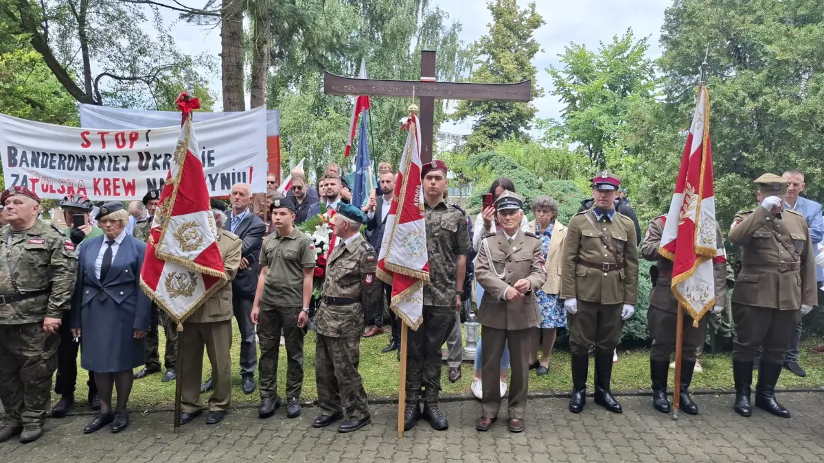 Kieleckie obchody 82. rocznicy ludobójstwa na Wołyniu - galeria zdjęć 8
