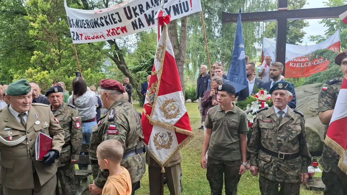 Kieleckie obchody 82. rocznicy ludobójstwa na Wołyniu - galeria zdjęć 26